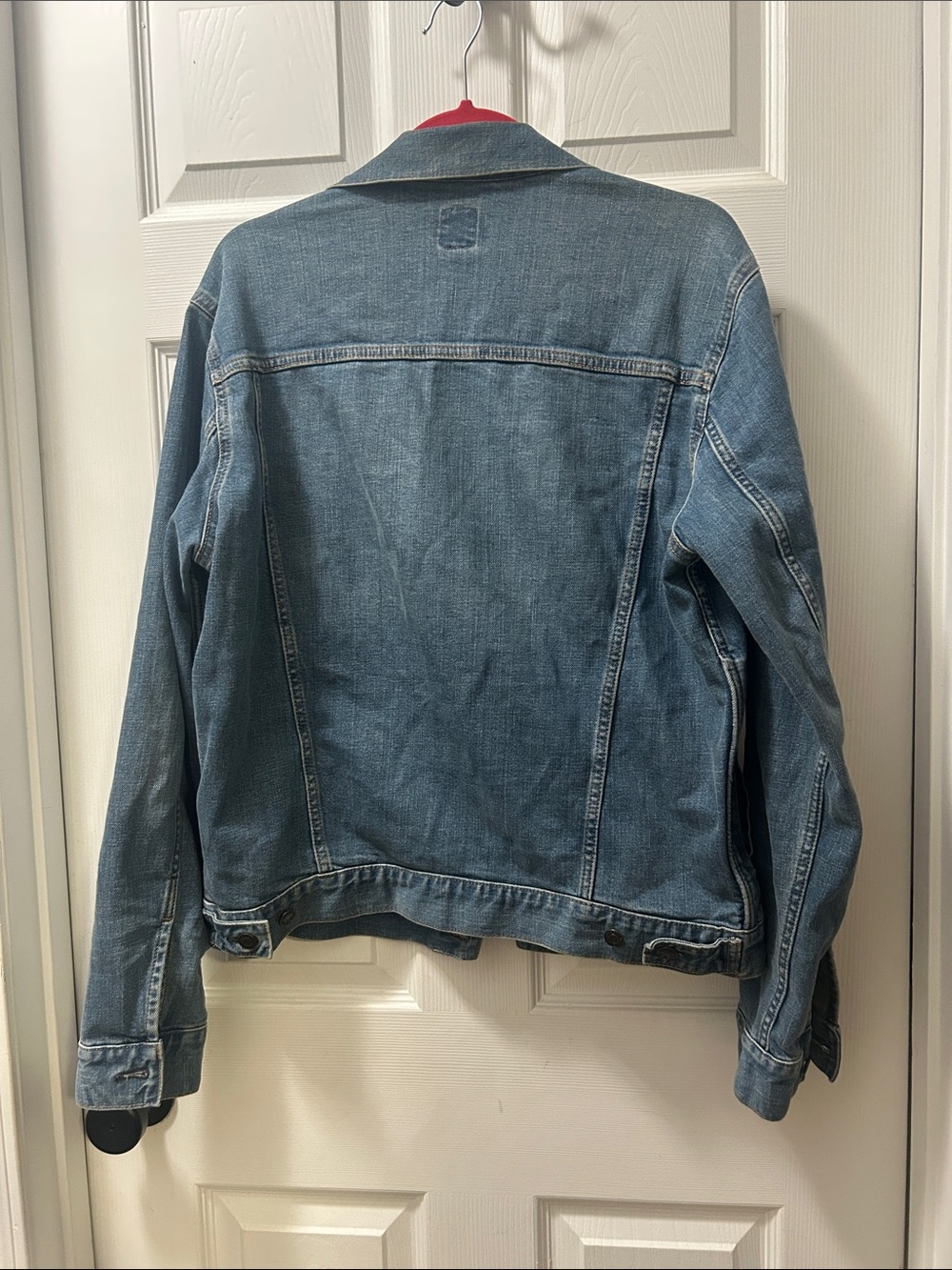 GAP Women's Medium Wash Blue Denim Jacket with Star Embroidery - Picture 7 of 8